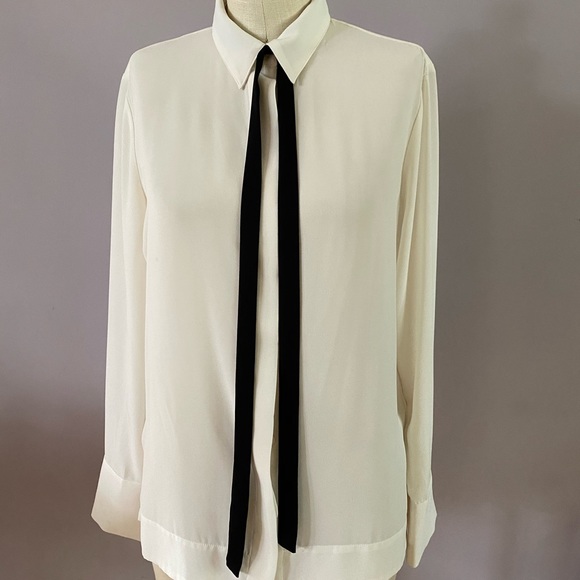 Banana Republic cream blouse